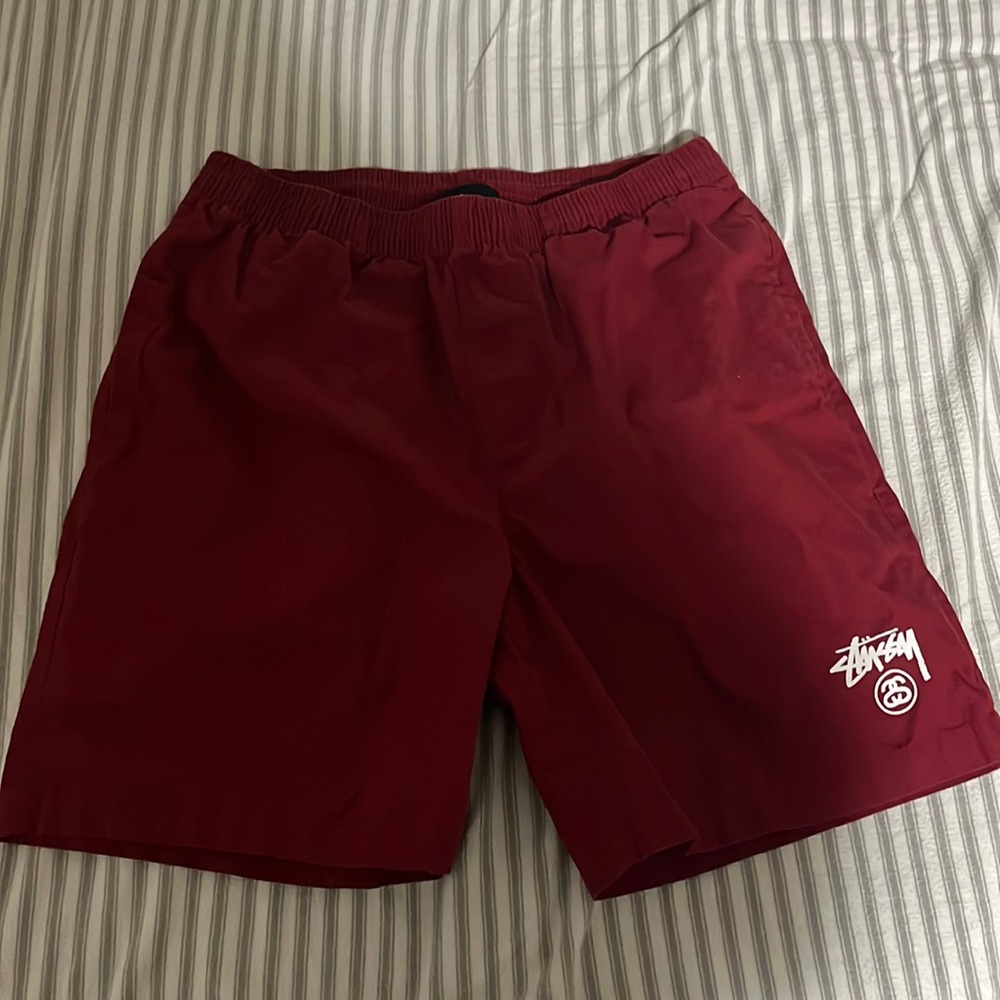 Men’s small Stussy shorts